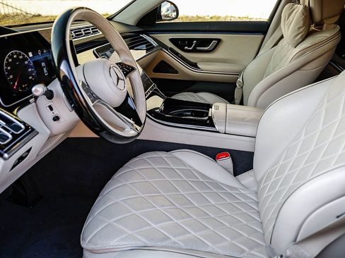 Used 2023 Mercedes-Benz S 580 S 580 image 5