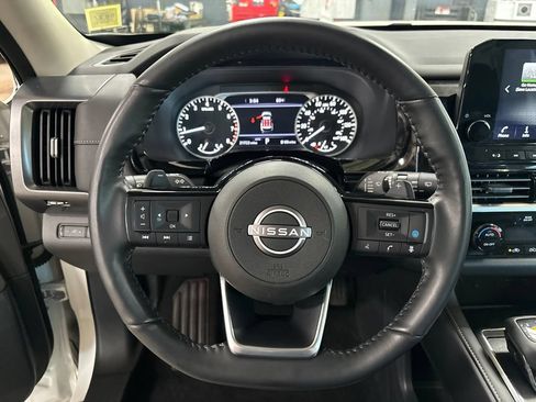 Certified 2024 Nissan Pathfinder SL AWD/4WD image 24