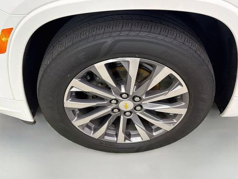 Used 2023 Chevrolet Traverse Premier AWD/4WD image 35