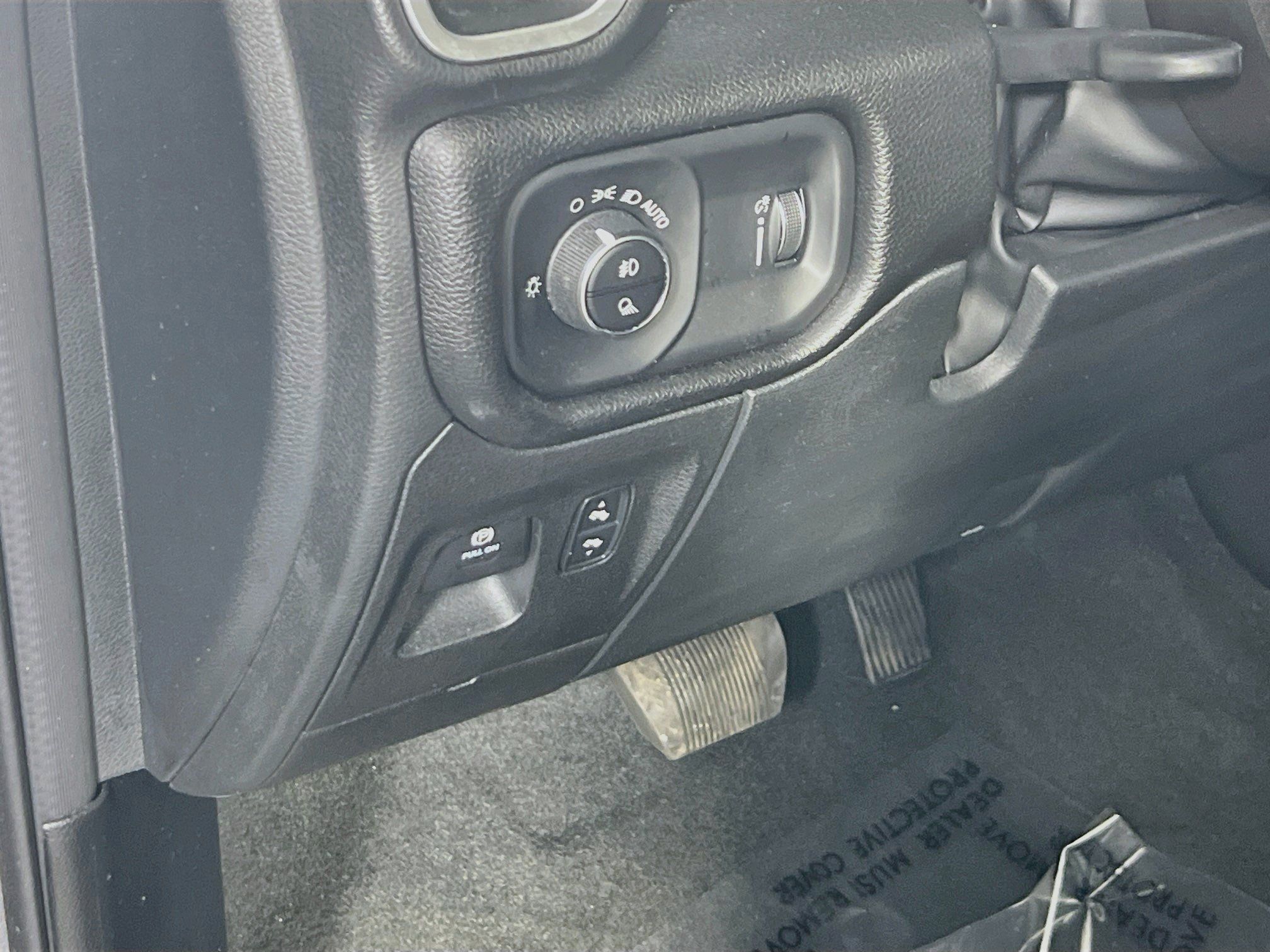 Used 2022 RAM 1500 Big Horn AWD/4WD image 10