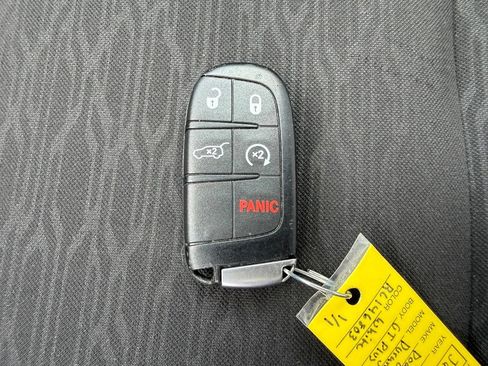 Used 2024 Dodge Durango GT AWD/4WD image 28