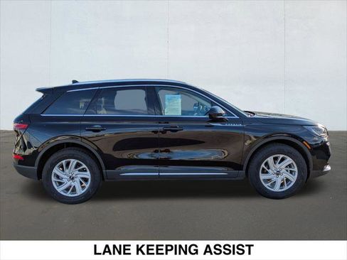 Used 2022 Lincoln Corsair Standard image 6