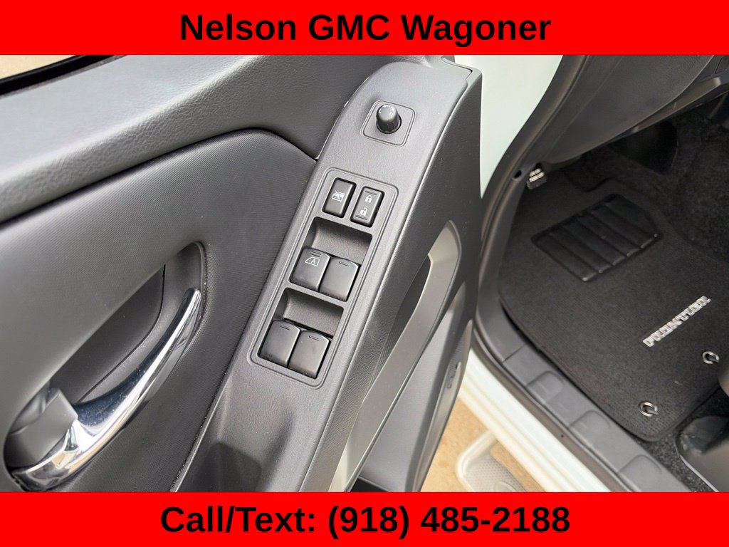 Used 2023 Nissan Frontier SV w/ SV Convenience Package RWD image 14