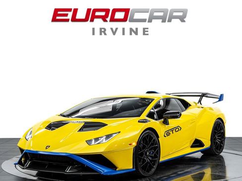 Used 2022 Lamborghini Huracan STO RWD image 1