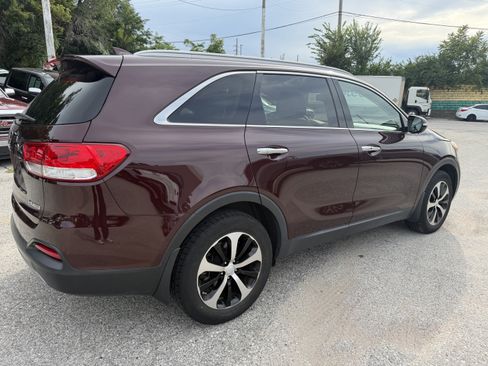 Used 2017 Kia Sorento EX FWD image 5