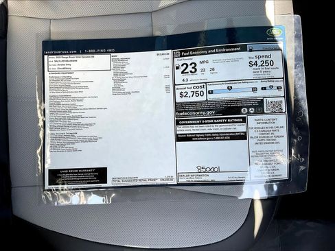 New 2025 Land Rover Range Rover Velar Dynamic SE image 35