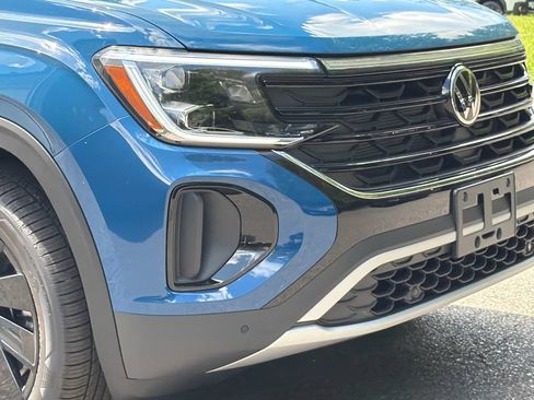 New 2026 Volkswagen Atlas Cross Sport SE FWD image 4