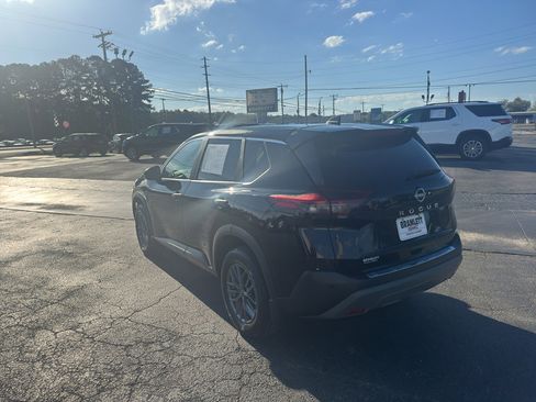 Used 2023 Nissan Rogue S image 7