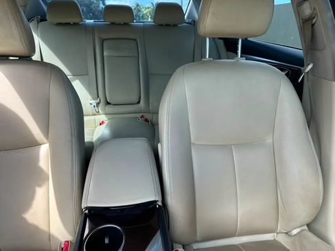 Used 2018 INFINITI Q50 Luxe AWD/4WD image 17
