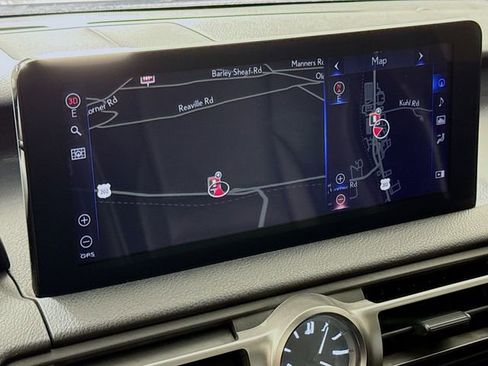 Used 2021 Lexus IS 350 F Sport image 11