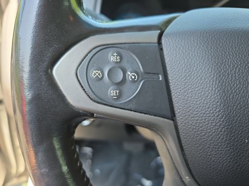 Used 2018 Chevrolet Colorado Z71 AWD/4WD image 16
