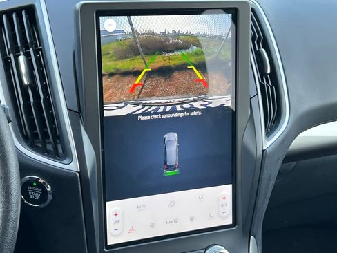 Used 2024 Ford Edge SEL image 21