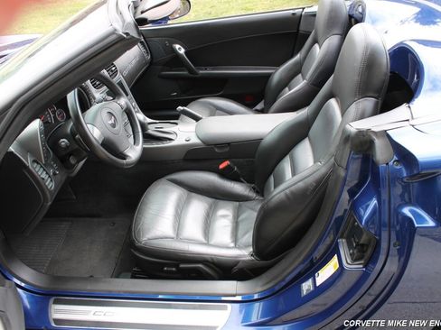 Used 2007 Chevrolet Corvette Convertible w/ Preferred Equipment Group image 26