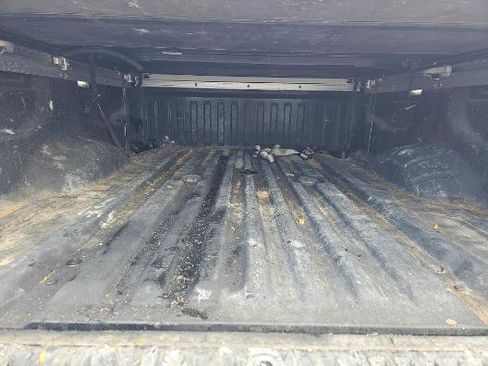 Certified 2023 Nissan Titan SV w/ SV Convenience Package image 4