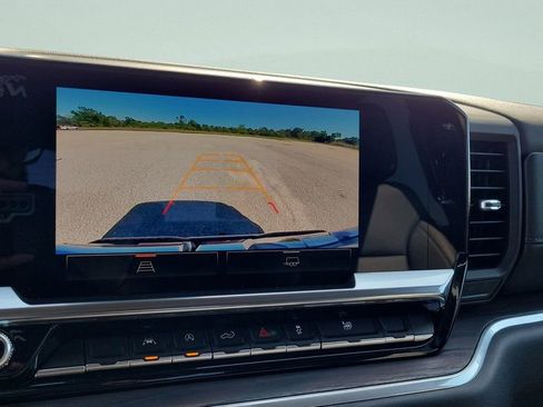 Used 2026 GMC Sierra 1500 SLT image 28