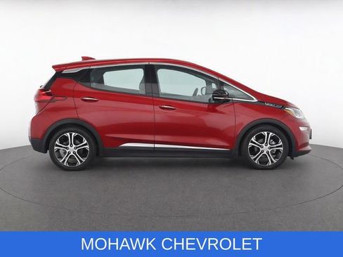 Used 2017 Chevrolet Bolt Premier w/ Driver Confidence II Package FWD image 9