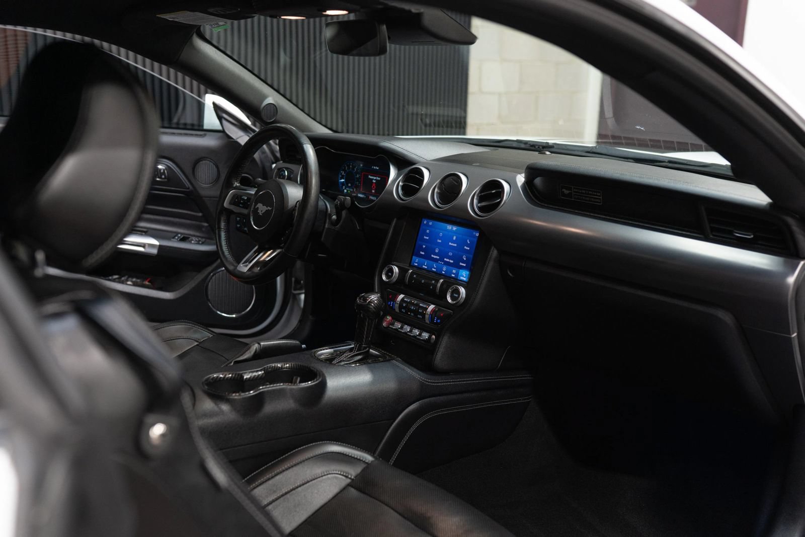 Used 2020 Ford Mustang GT Premium w/ Equipment Group 401A RWD image 31