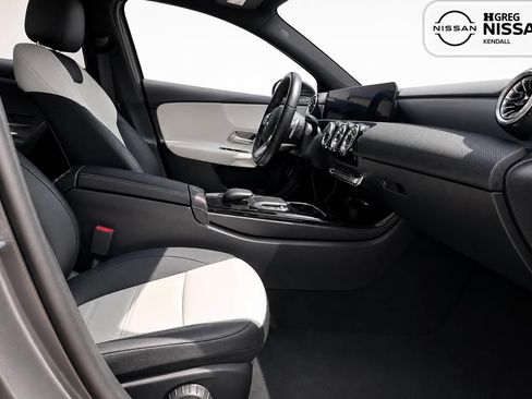 Used 2022 Mercedes-Benz A 220 image 11