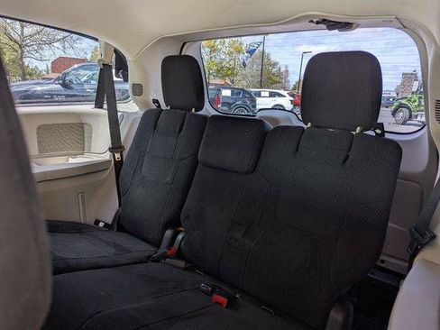 Used 2013 Dodge Grand Caravan American Value Package w/ UConnect Hands-Free Group FWD image 23