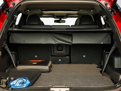 New 2025 Mitsubishi Outlander SE image 8