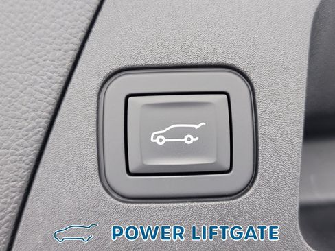 Used 2020 Buick Envision Essence FWD image 29