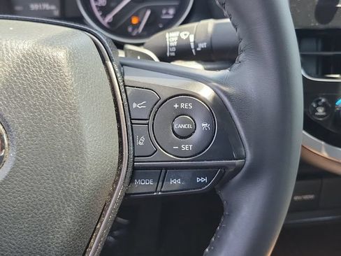 Used 2024 Toyota Camry SE FWD image 8
