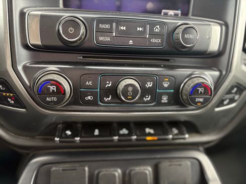 Used 2015 Chevrolet Silverado 2500 LTZ image 19