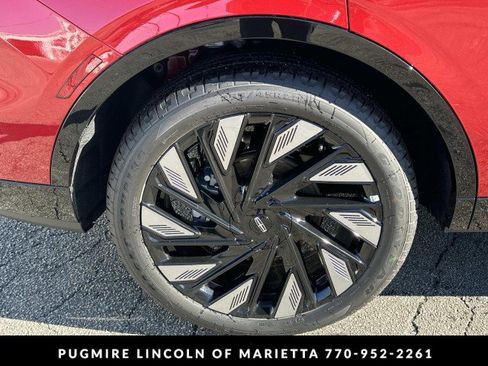 New 2026 Lincoln Nautilus Reserve w/ Jet Appearance Package image 17