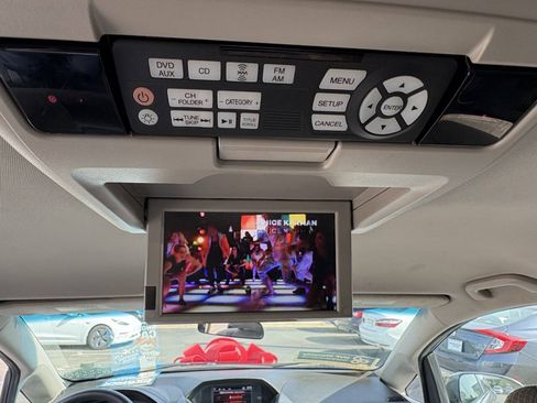 Used 2017 Honda Odyssey SE image 17