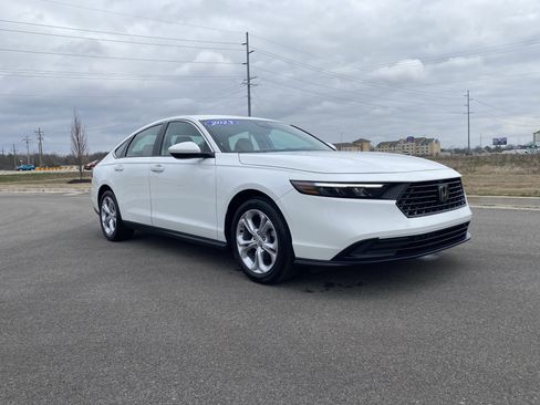 Certified 2023 Honda Accord LX image 7