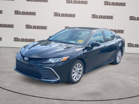 Used 2024 Toyota Camry LE image 1