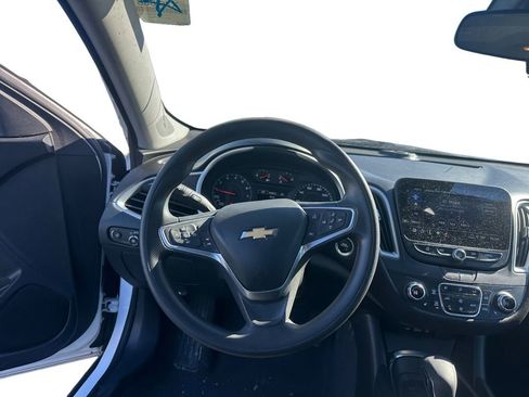 Used 2023 Chevrolet Malibu LT image 12