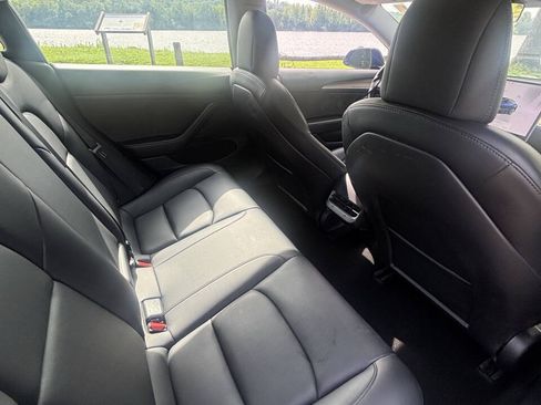 Used 2022 Tesla Model 3 RWD image 17