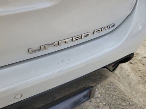 Used 2023 Toyota Highlander Limited image 7