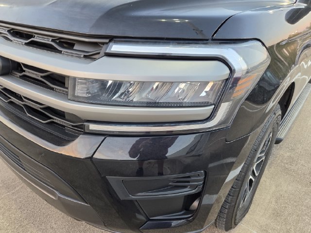 Used 2023 Ford Expedition XL AWD/4WD image 8