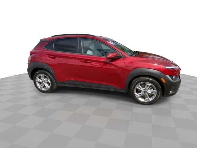 Used 2023 Hyundai Kona SEL AWD/4WD image 3