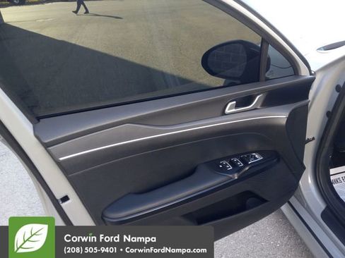 Used 2022 Kia K5 GT-Line image 10