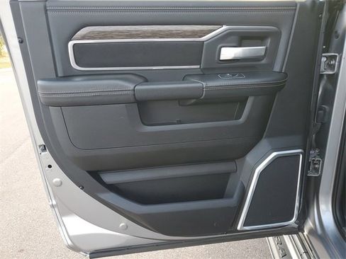 Used 2021 RAM 3500 Laramie image 25