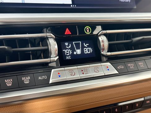 Used 2022 BMW 430i Coupe w/ M Sport Package image 16