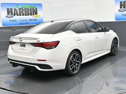 Used 2024 Nissan Sentra SR w/ SR Premium Package FWD image 5