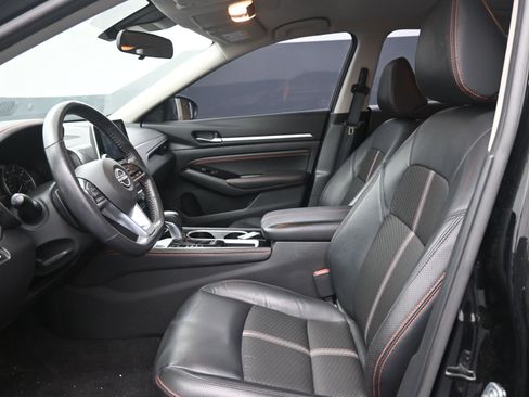 Used 2023 Nissan Altima 2.5 SR image 16