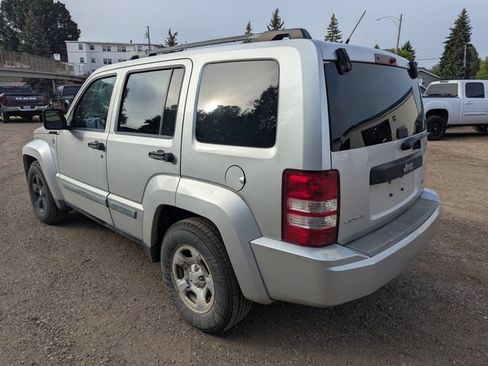 Used 2008 Jeep Liberty Sport w/ Popular Equipment Group AWD/4WD image 12
