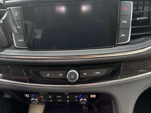 Used 2020 Buick Enclave Premium w/ Sun and Sites Package AWD/4WD image 6