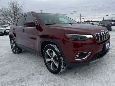 Used 2019 Jeep Cherokee Limited image 2