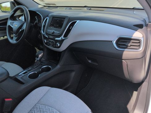 Certified 2024 Chevrolet Equinox LS w/ LS Convenience Package FWD image 29