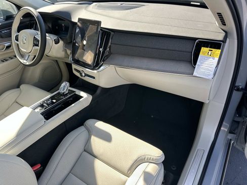 New 2026 Volvo XC90 T8 Ultra w/ Protection Package Premier image 22
