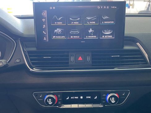 Used 2023 Audi Q5 e Premium Plus w/ Premium Plus Package AWD/4WD image 27