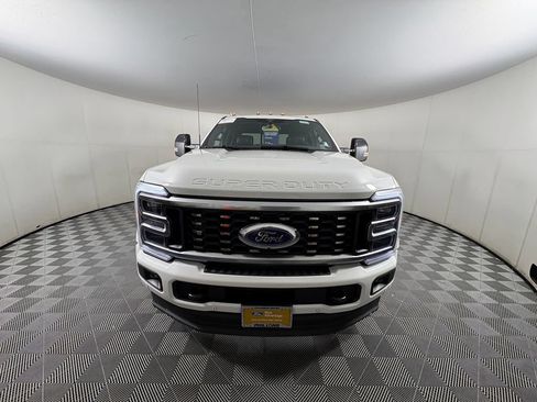 Used 2026 Ford F450 Platinum w/ FX4 Off-Road Package AWD/4WD image 8