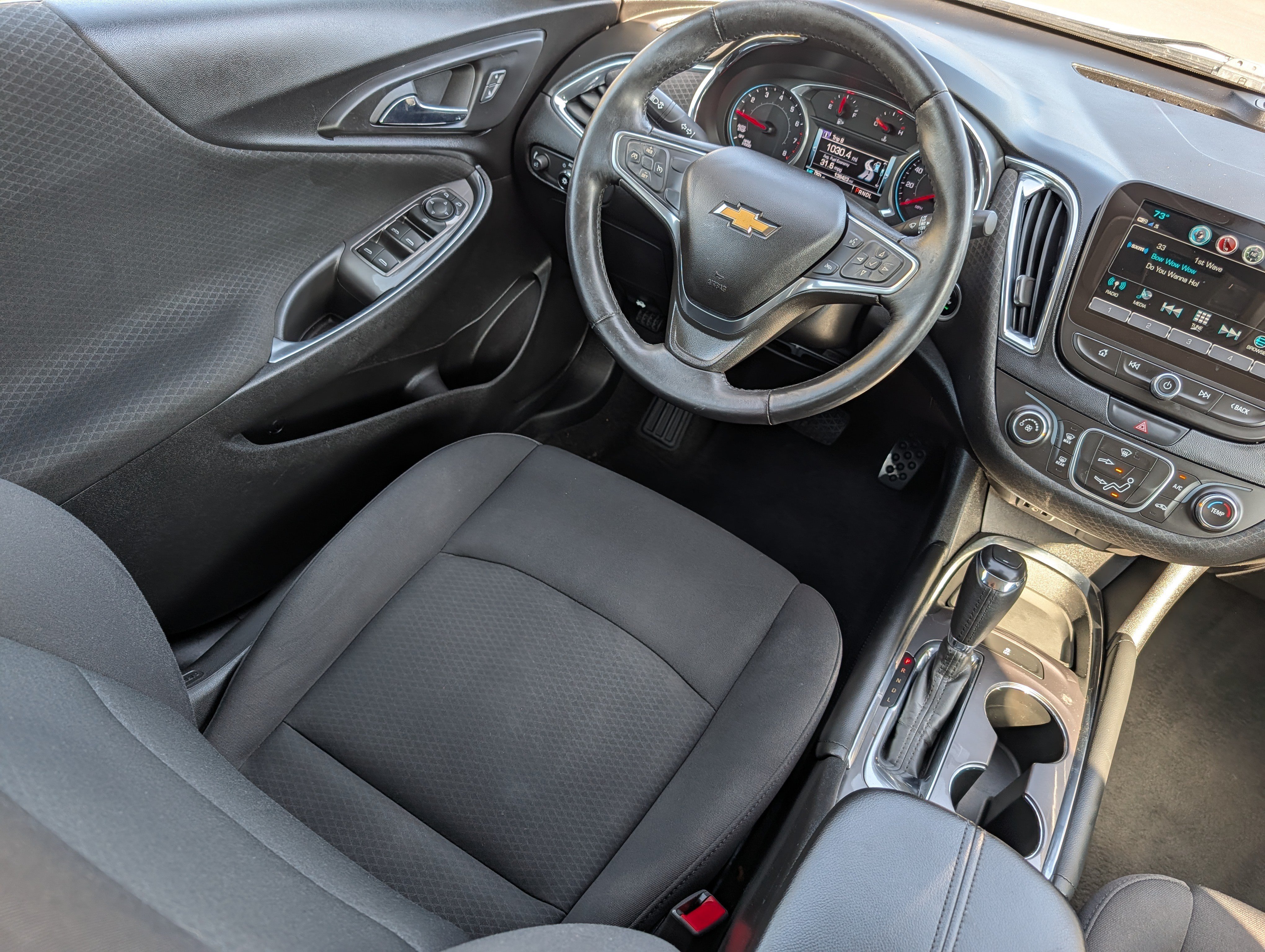 Used 2017 Chevrolet Malibu LT FWD image 9