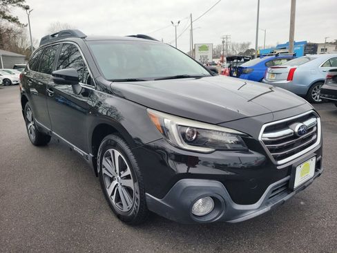 Used 2018 Subaru Outback 2.5i Limited image 3